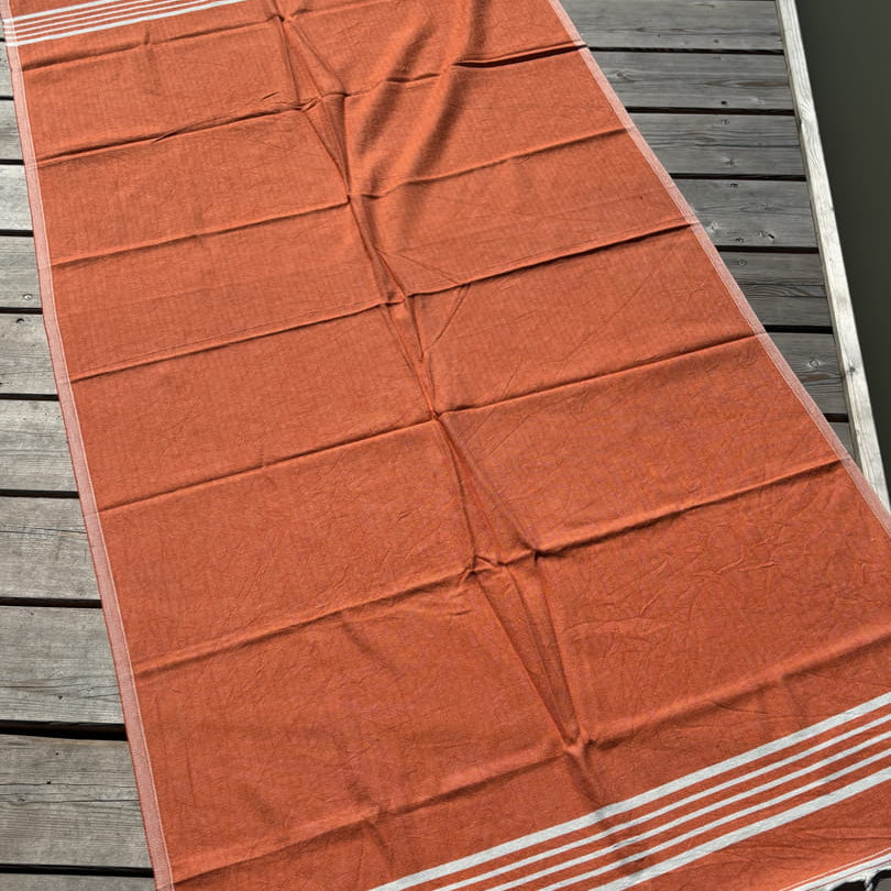 Hamamtuch ALMA – Dein vielseitiges Strandtuch für Sommer in Orange -DENIO