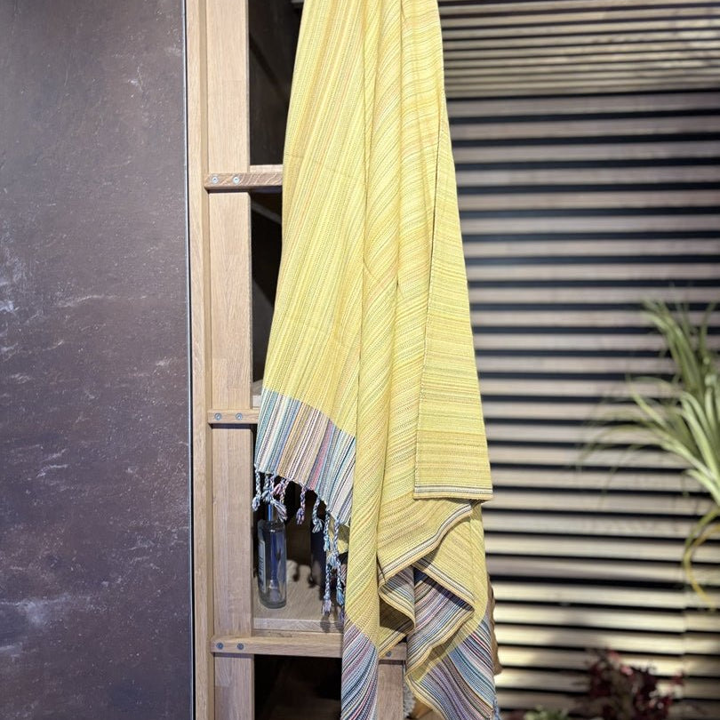 Hamamtuch SENIJA - Farbenspiel auf Baumwolle – auffällig, weich, besonders - DENIO