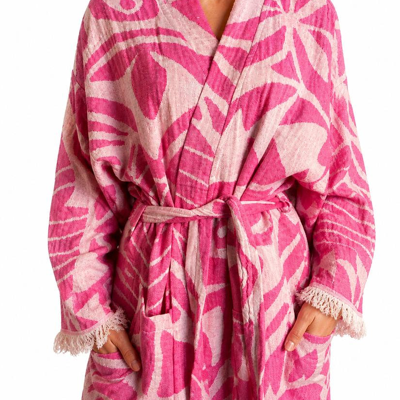 Leichter Bademantel SAMRA in Pink – stilvoll & weich | Ideal für Wellness & Reisen - DENIO