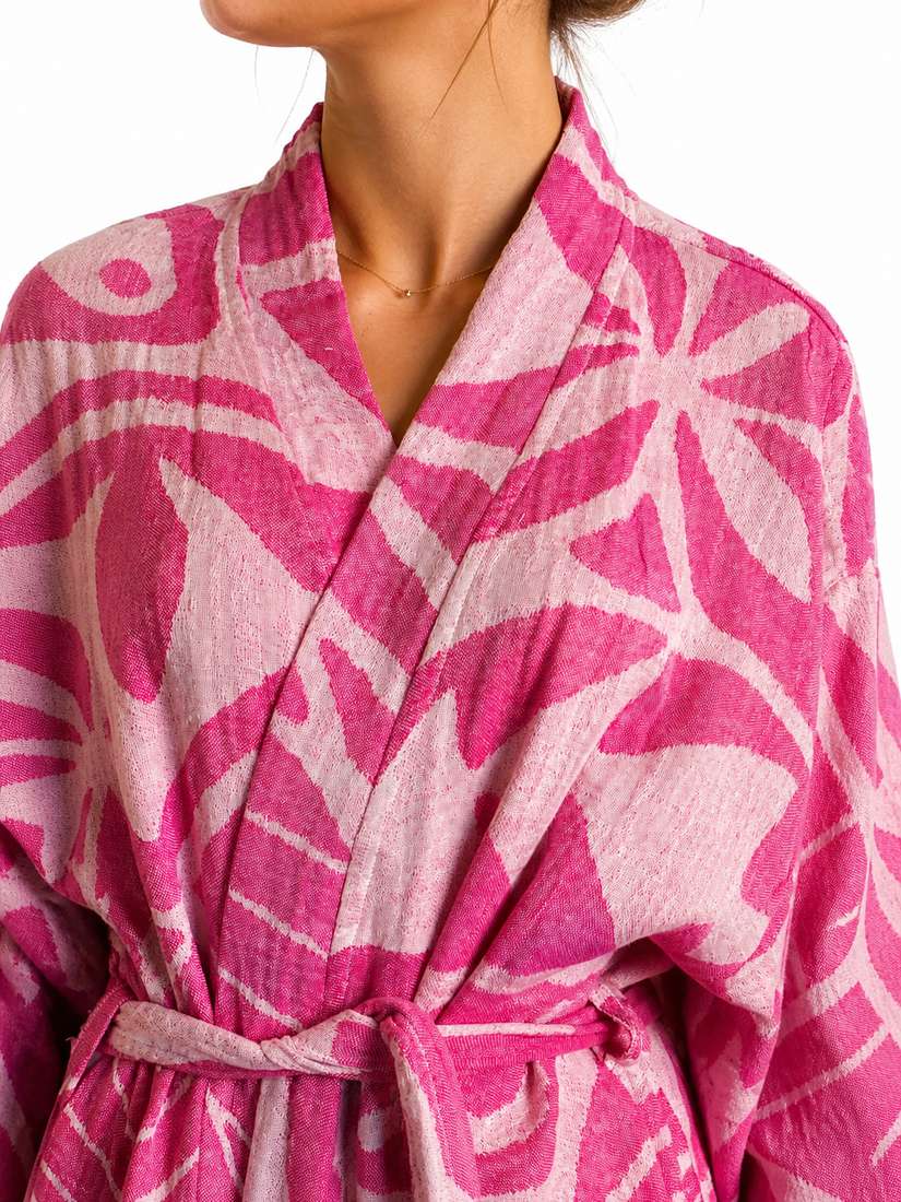 Leichter Bademantel SAMRA in Pink – stilvoll & weich | Ideal für Wellness & Reisen - DENIO