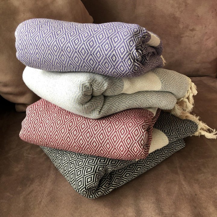 TAGESDECKE MIT DIAMANTMUSTER - DENIO