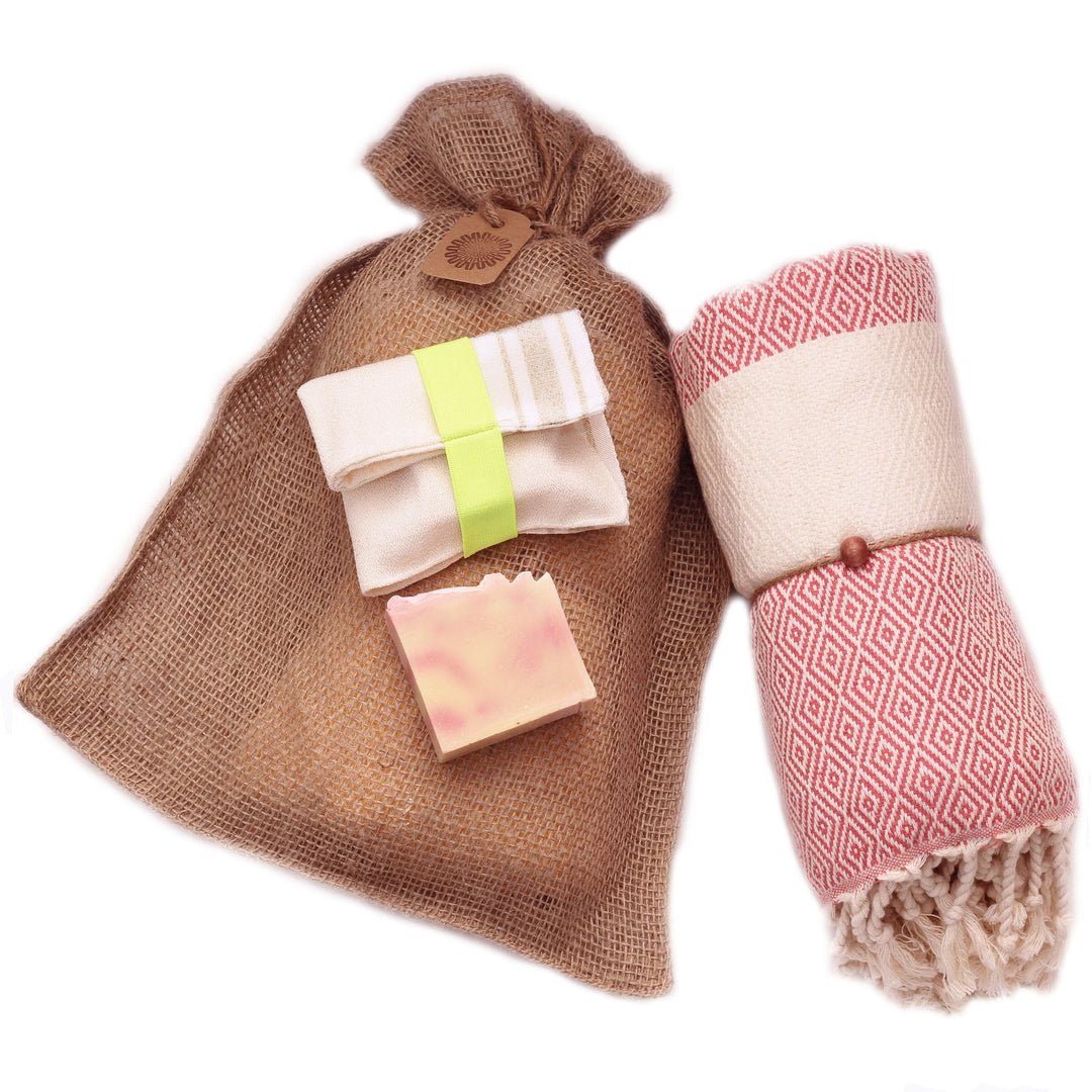 Hamam Geschenkset mit Baumwolltuch, Seife & Peeling-Handschuh – DENIO