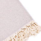TAGESDECKE MIT FISCHGRÄTMUSTER - DENIO